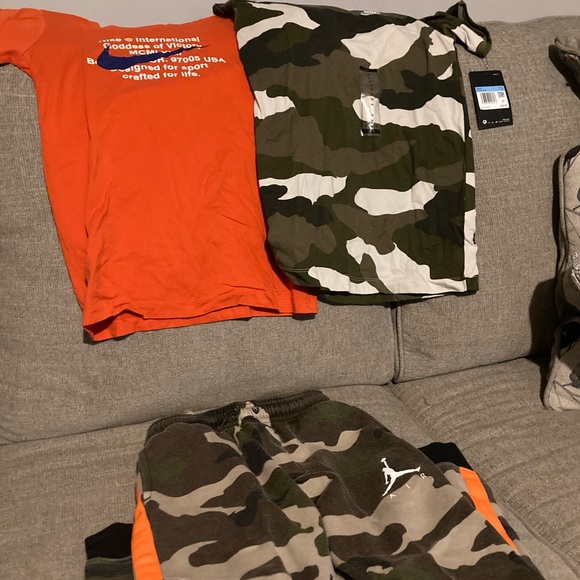 Camo Nike shirt new with Orange shirt pants barley warn - Main Image